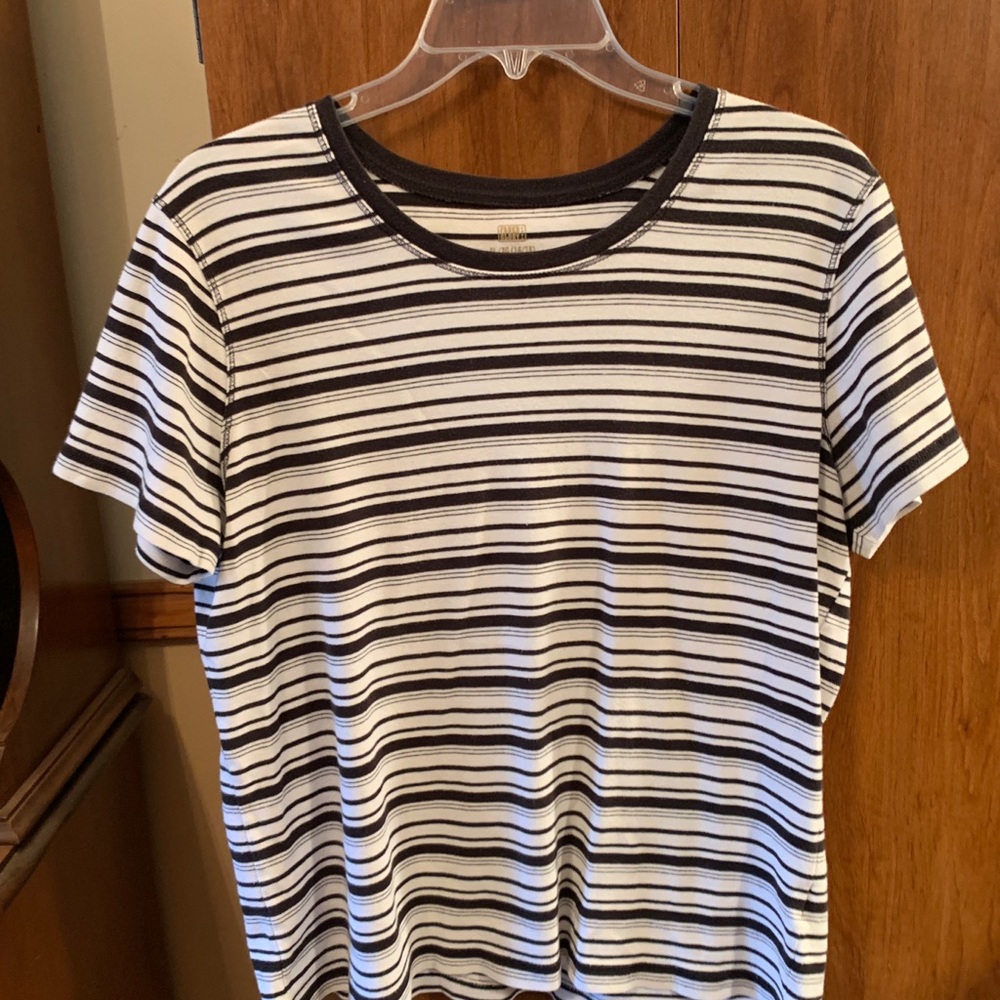 Faded Glory short sleeved shirt ,Womans XL